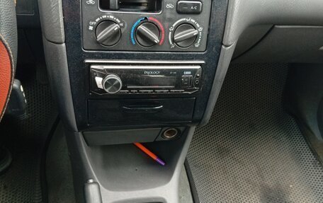 Toyota Avensis III рестайлинг, 1998 год, 180 000 рублей, 7 фотография