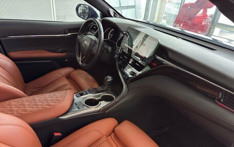 Toyota Camry, 2022 год, 3 990 000 рублей, 9 фотография