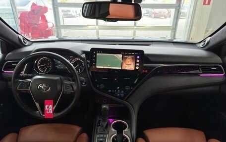 Toyota Camry, 2022 год, 3 990 000 рублей, 12 фотография