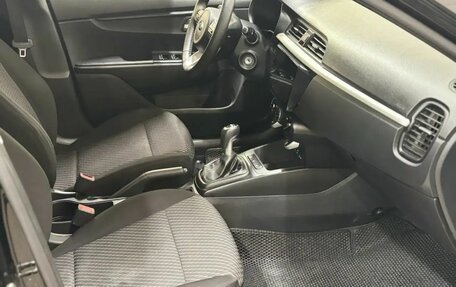KIA Rio IV, 2019 год, 1 328 000 рублей, 8 фотография