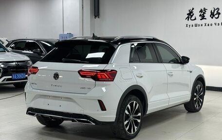 Volkswagen T-Roc I, 2023 год, 1 700 000 рублей, 7 фотография