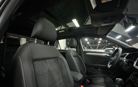 Volkswagen T-Roc I, 2023 год, 1 700 000 рублей, 16 фотография