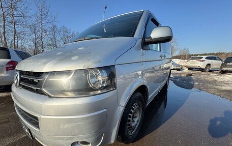 Volkswagen Caravelle T5, 2010 год, 1 600 000 рублей, 10 фотография