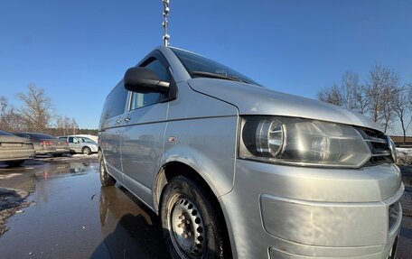 Volkswagen Caravelle T5, 2010 год, 1 600 000 рублей, 11 фотография