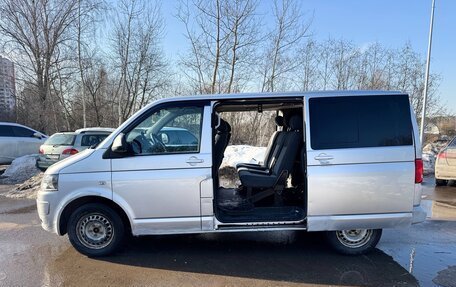 Volkswagen Caravelle T5, 2010 год, 1 600 000 рублей, 17 фотография