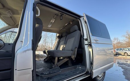 Volkswagen Caravelle T5, 2010 год, 1 600 000 рублей, 20 фотография