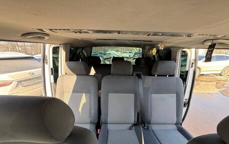 Volkswagen Caravelle T5, 2010 год, 1 600 000 рублей, 26 фотография