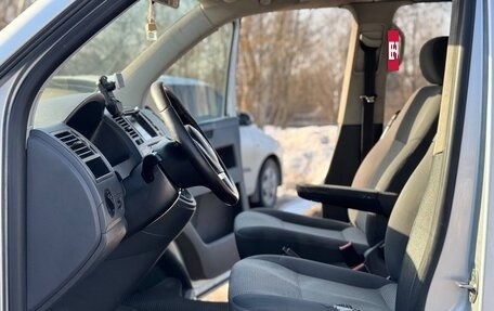 Volkswagen Caravelle T5, 2010 год, 1 600 000 рублей, 21 фотография