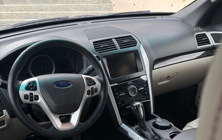 Ford Explorer VI, 2012 год, 1 550 000 рублей, 6 фотография