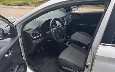 Hyundai Solaris II рестайлинг, 2018 год, 1 190 000 рублей, 8 фотография