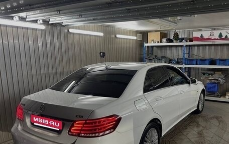 Mercedes-Benz E-Класс, 2014 год, 1 900 000 рублей, 11 фотография