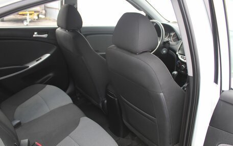 Hyundai Solaris II рестайлинг, 2012 год, 700 000 рублей, 8 фотография