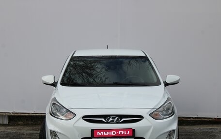 Hyundai Solaris II рестайлинг, 2012 год, 700 000 рублей, 2 фотография