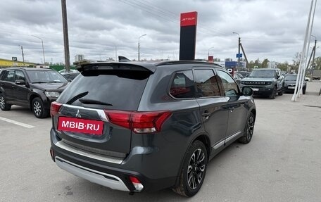 Mitsubishi Outlander III рестайлинг 3, 2021 год, 2 255 000 рублей, 6 фотография