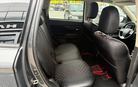 Mitsubishi Outlander III рестайлинг 3, 2021 год, 2 255 000 рублей, 27 фотография