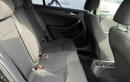 Volkswagen Jetta VI, 2013 год, 894 000 рублей, 16 фотография