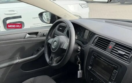 Volkswagen Jetta VI, 2013 год, 894 000 рублей, 12 фотография
