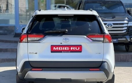 Toyota RAV4, 2019 год, 3 890 000 рублей, 6 фотография