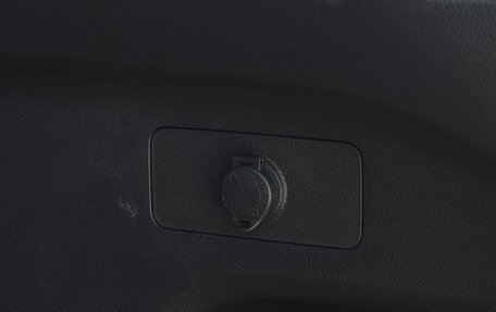 Toyota RAV4, 2019 год, 3 890 000 рублей, 31 фотография