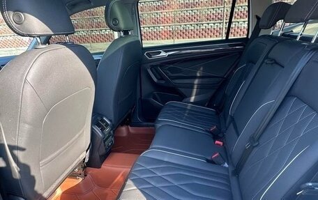 Volkswagen Tiguan II, 2022 год, 2 793 000 рублей, 7 фотография