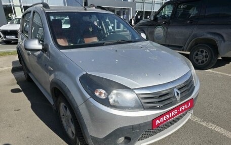 Renault Sandero I, 2013 год, 749 000 рублей, 4 фотография