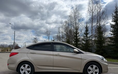 Hyundai Solaris II рестайлинг, 2013 год, 850 000 рублей, 4 фотография
