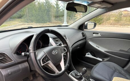 Hyundai Solaris II рестайлинг, 2013 год, 850 000 рублей, 11 фотография