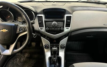 Chevrolet Cruze II, 2012 год, 599 000 рублей, 9 фотография