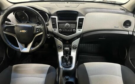 Chevrolet Cruze II, 2012 год, 599 000 рублей, 7 фотография