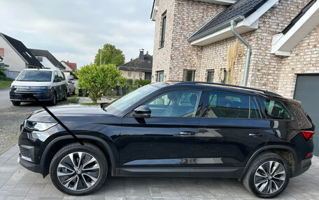 Skoda Kodiaq I, 2022 год, 3 905 503 рублей, 2 фотография