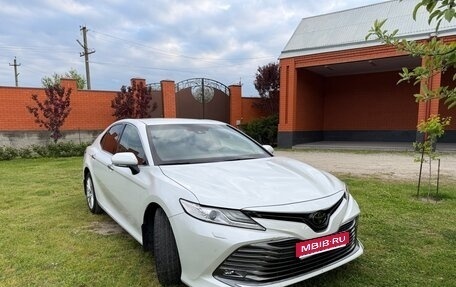 Toyota Camry, 2019 год, 2 980 000 рублей, 1 фотография