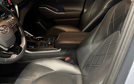 Toyota Highlander, 2021 год, 4 490 000 рублей, 11 фотография