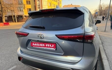 Toyota Highlander, 2021 год, 4 490 000 рублей, 4 фотография
