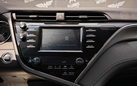 Toyota Camry, 2021 год, 2 065 000 рублей, 15 фотография