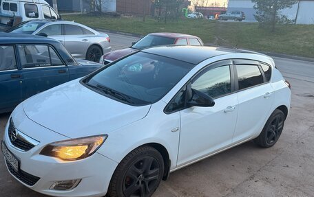 Opel Astra J, 2012 год, 720 000 рублей, 2 фотография