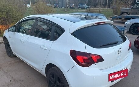 Opel Astra J, 2012 год, 720 000 рублей, 3 фотография