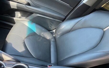Toyota Camry, 2019 год, 2 980 000 рублей, 10 фотография