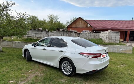 Toyota Camry, 2019 год, 2 980 000 рублей, 2 фотография
