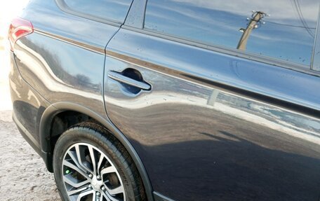 Mitsubishi Outlander III рестайлинг 3, 2018 год, 1 591 000 рублей, 4 фотография