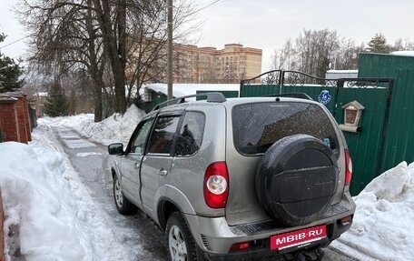 Chevrolet Niva I рестайлинг, 2011 год, 450 000 рублей, 3 фотография