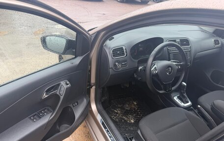 Volkswagen Polo VI (EU Market), 2017 год, 1 000 000 рублей, 5 фотография