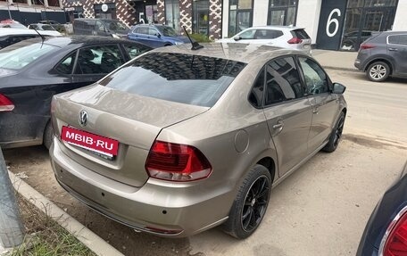 Volkswagen Polo VI (EU Market), 2017 год, 1 000 000 рублей, 3 фотография