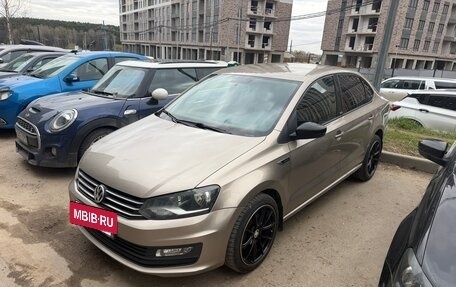 Volkswagen Polo VI (EU Market), 2017 год, 1 000 000 рублей, 2 фотография