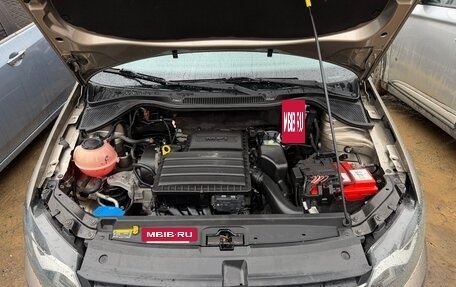Volkswagen Polo VI (EU Market), 2017 год, 1 000 000 рублей, 8 фотография