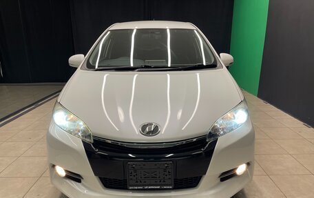 Toyota Wish II, 2017 год, 1 790 000 рублей, 2 фотография
