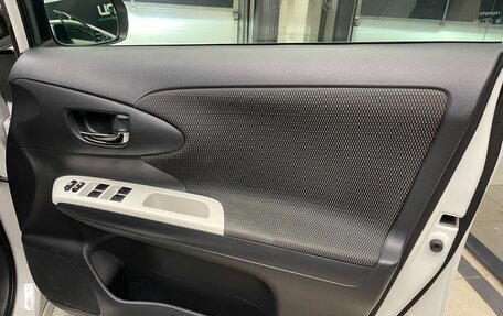 Toyota Wish II, 2017 год, 1 790 000 рублей, 12 фотография