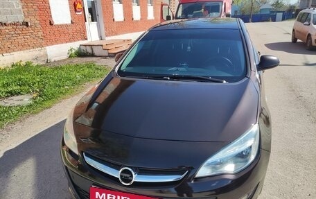 Opel Astra J, 2014 год, 760 000 рублей, 1 фотография
