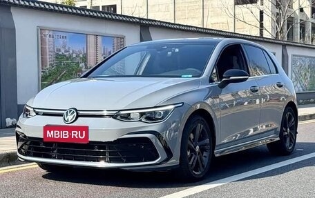 Volkswagen Golf VIII, 2021 год, 1 450 000 рублей, 1 фотография