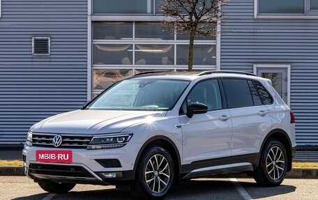 Volkswagen Tiguan II, 2019 год, 2 395 000 рублей, 1 фотография