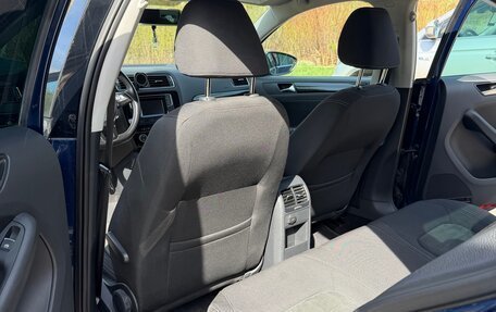 Volkswagen Jetta VI, 2016 год, 1 580 000 рублей, 10 фотография
